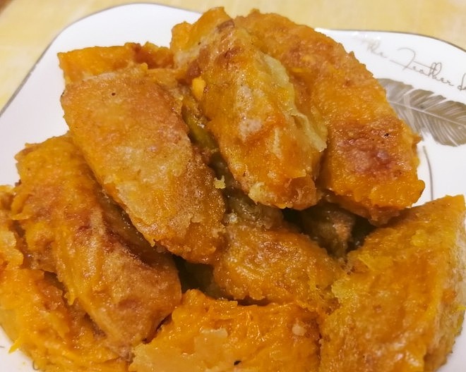 香甜酥糯的蛋黄焗南瓜